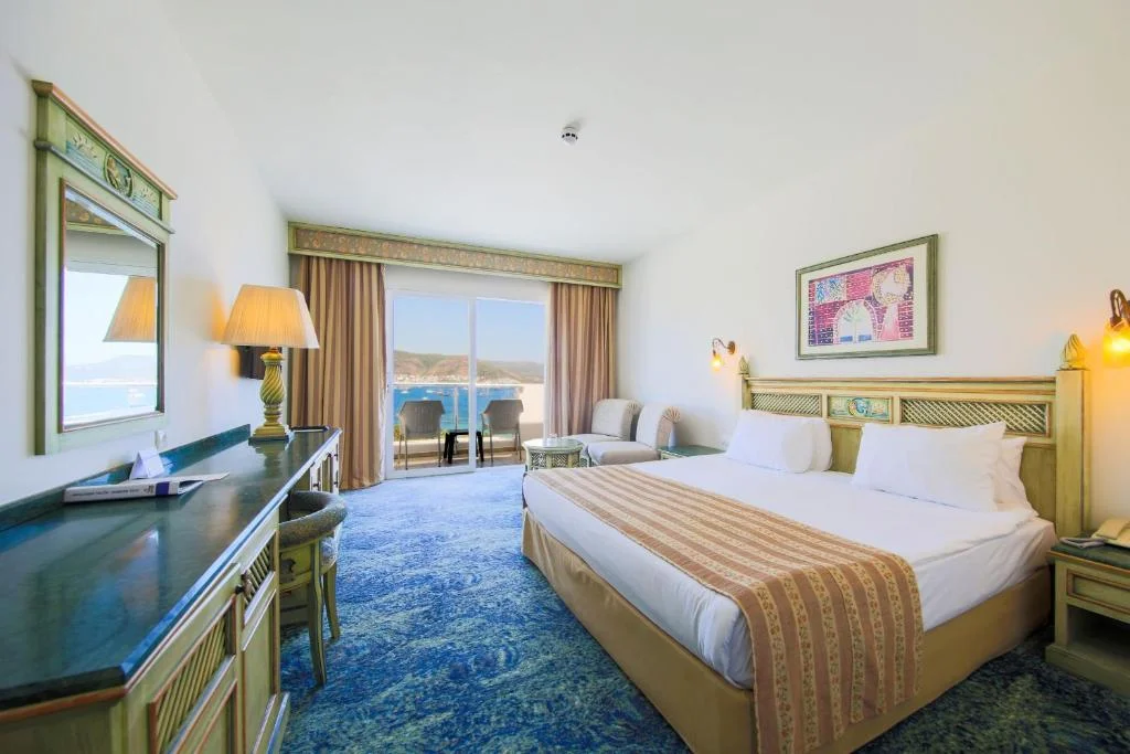 Azure By Yelken Resort