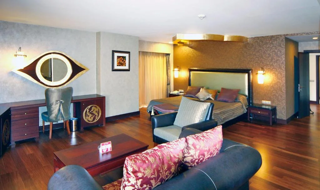 Royal Dragon - Fotoja 5