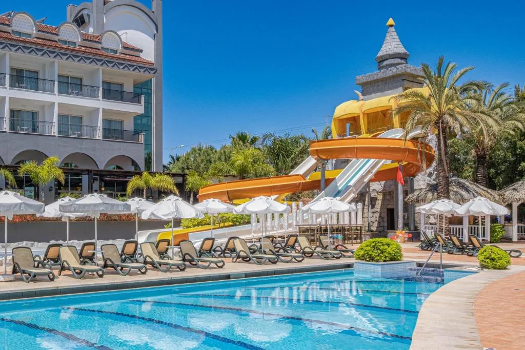 Well Palace Side - Fotoja 9