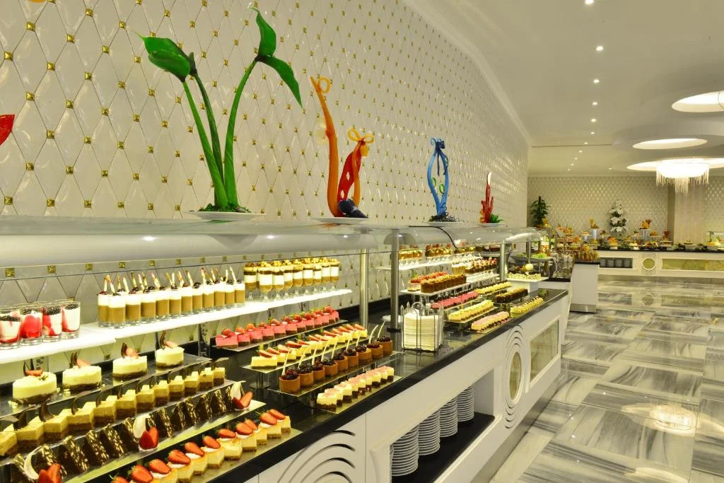 Azura Deluxe Resort & Spa