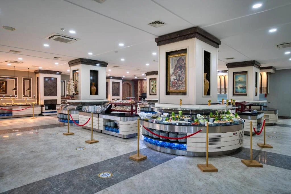 Oz Hotels Incekum Beach Resort