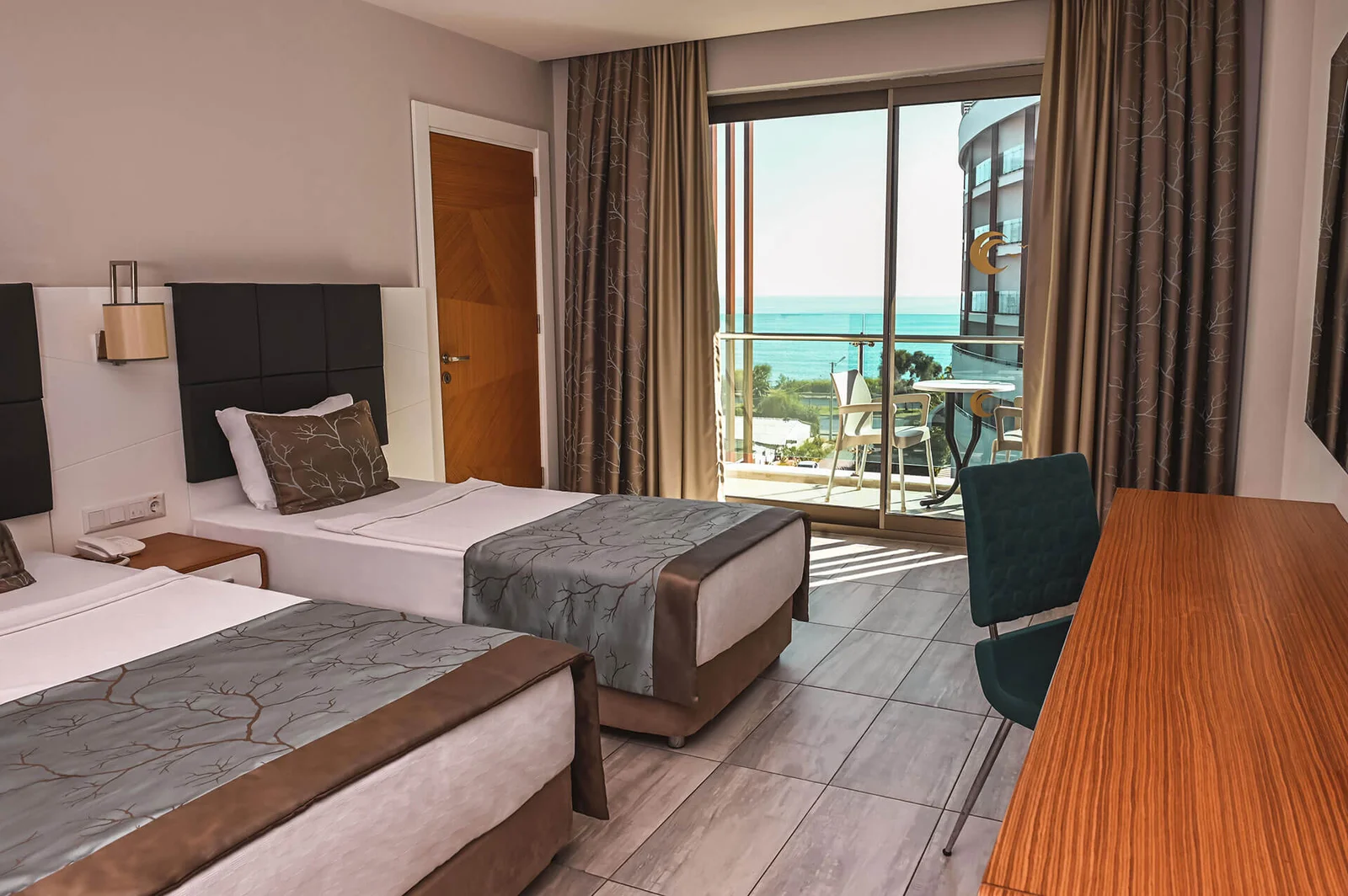 Xoria Deluxe - Fotoja 4