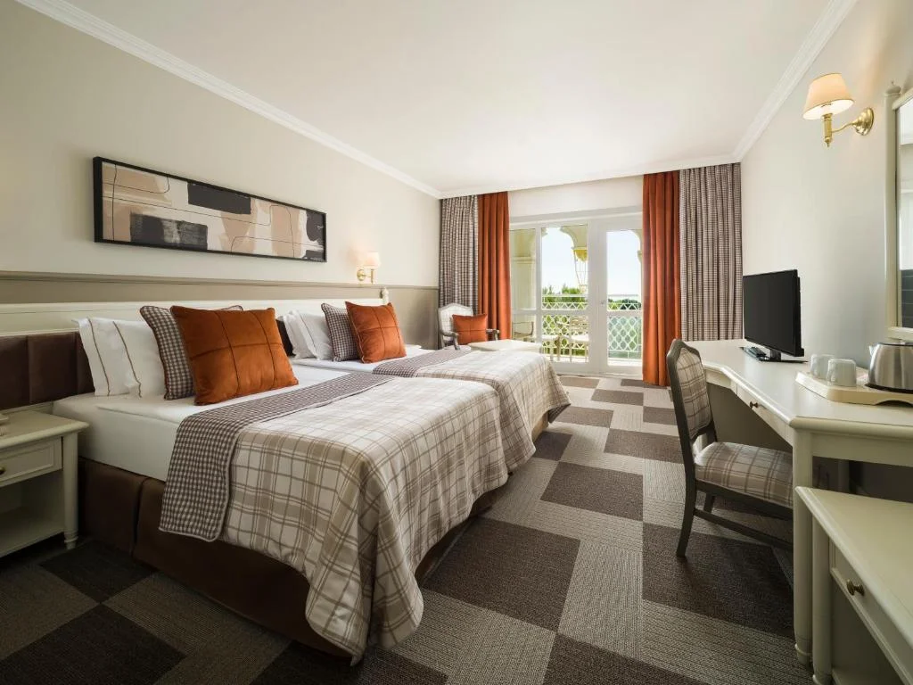 Kremlin Palace - Fotoja 10