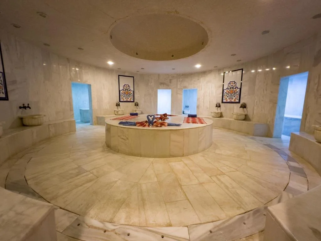 AQI Hydros Club - Fotoja 2